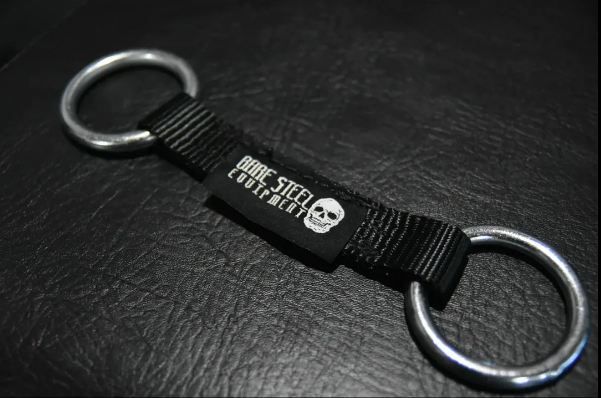 STACKED CHAIN STRAP